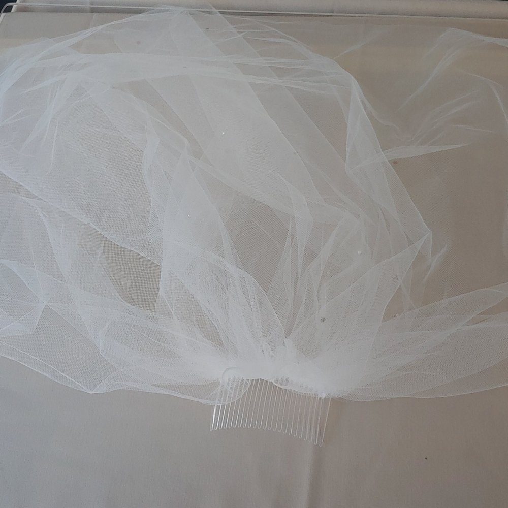 Clothes - Picture 10 of 10